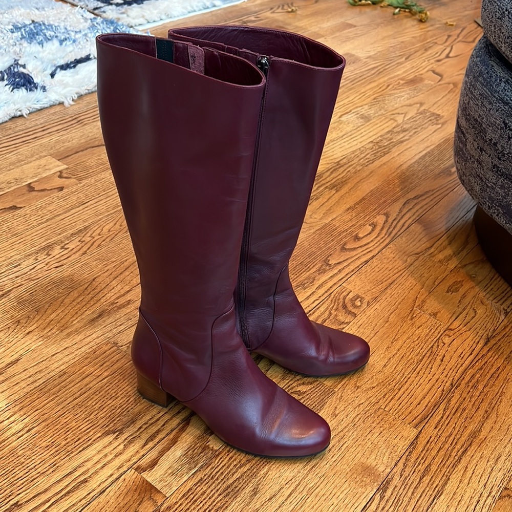 Burgundy Ted & Muffy leather boots. Leather lining, soft and buttery. - Picture 2 of 6